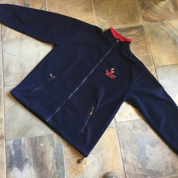 Yellowstone N.P. Fleece Jacket (like NEW) - Picture 8 of 10